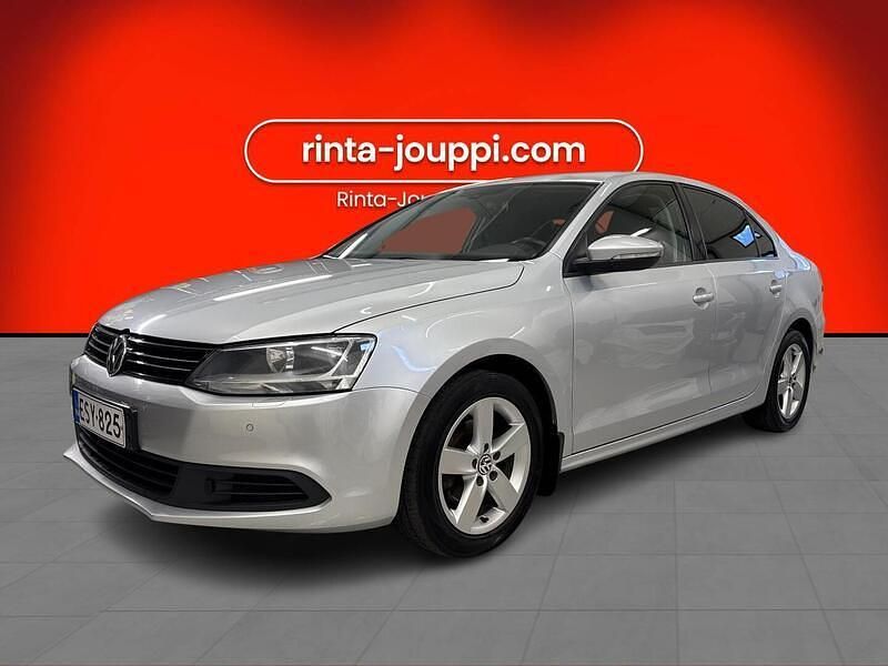 Käytetty 2011 VW Jetta Comfortline Sedan | 5 900 € (Perustarjous) - Kuva 1/4