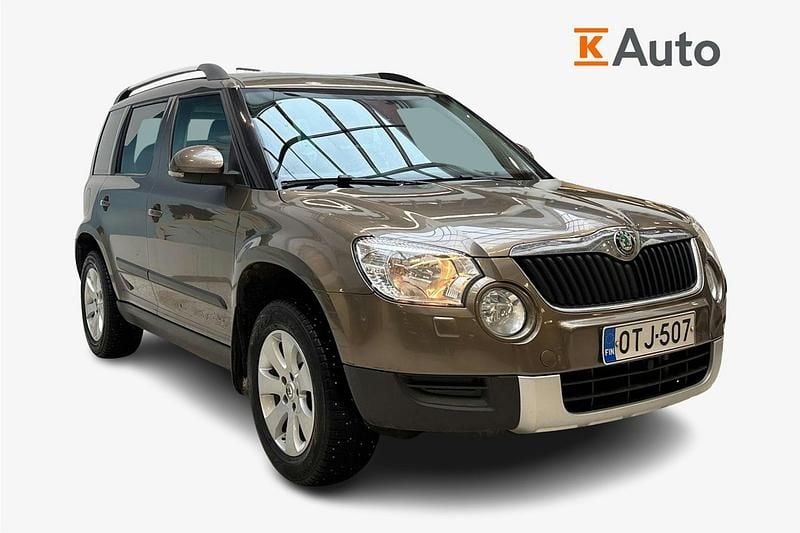Käytetty Skoda Yeti Adventure 105 HP (77 kW) 2012 Ruskea (beige) Katumaasturi