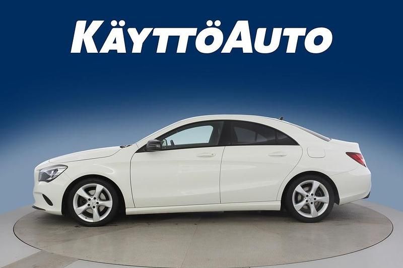 Käytetty Mercedes CLA220 Business 184 HP (135 kW) 2017 Val Sedan