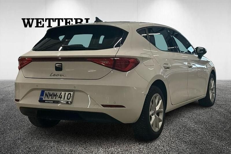 Käytetty Seat Leon Style 110 HP (80 kW) 2022 Viistoperä