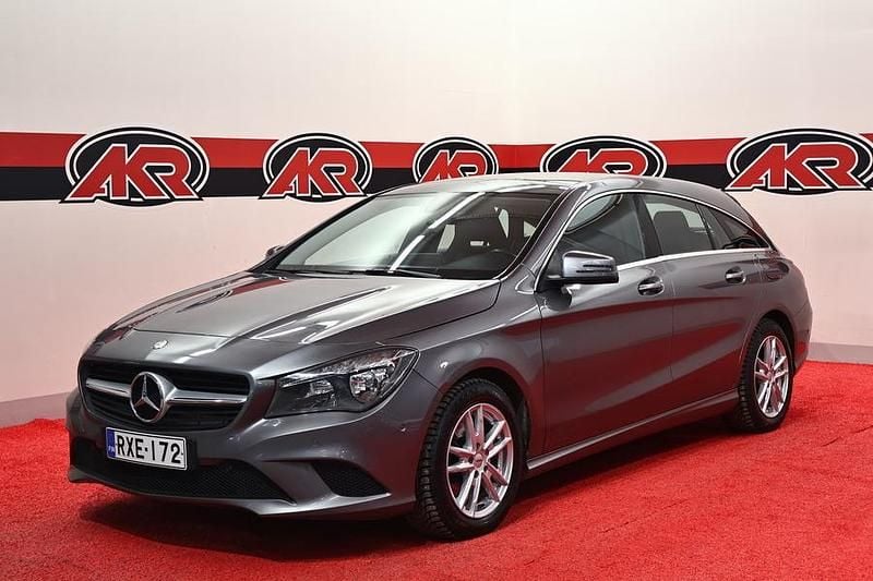 Harmaa Käytetty 2015 Mercedes CLA200 Coupe - kaksiovinen | 12 200 € (Perustarjous) - Kuva 1/4