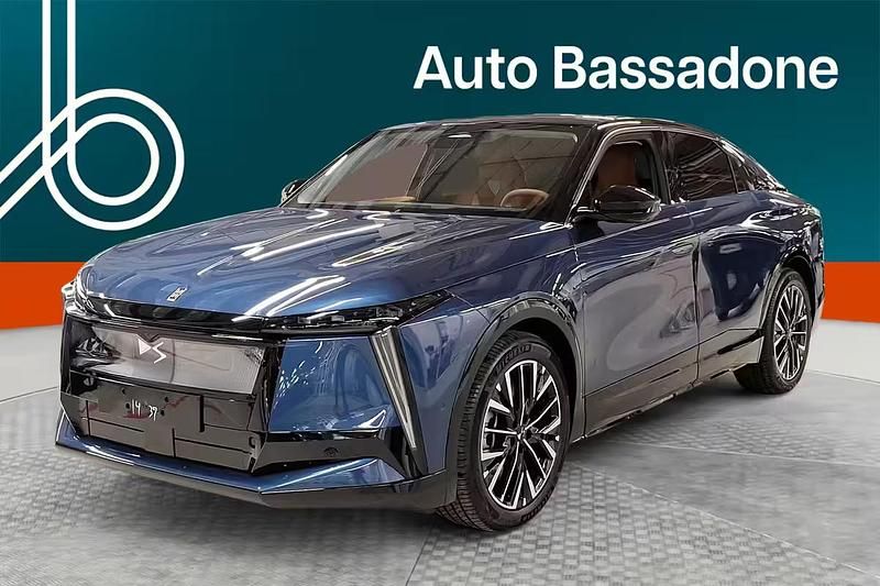 Uusi 2026 DS Automobiles N°8 Katumaasturi | 71 680 € - Kuva 1/4