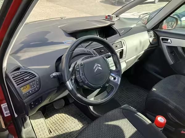 Käytetty Citroën Grand C4 Picasso Business Class 109 HP (80 kW) 2010 Hopea / harmaa Tila-auto