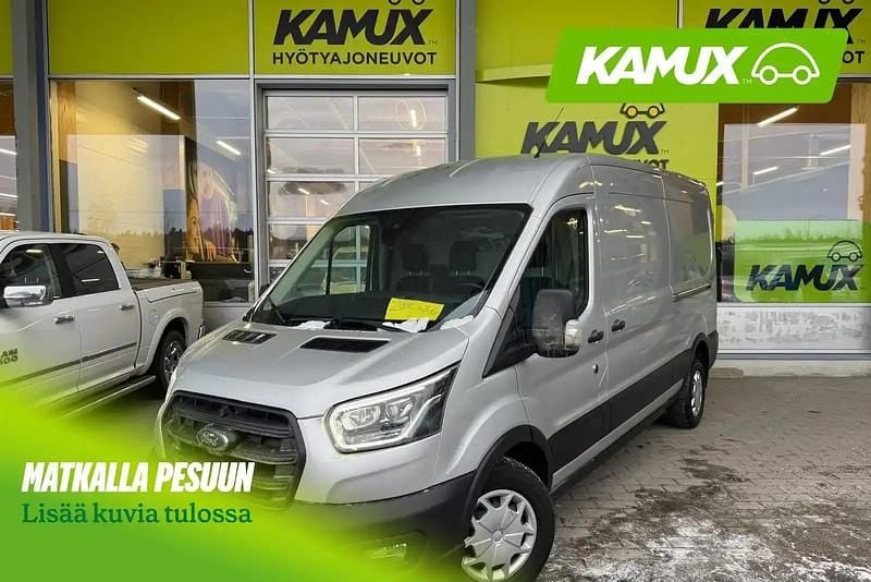 Käytetty Ford Transit Trend 170 HP (125 kW) 2022 Moondust silver (metallic) Van