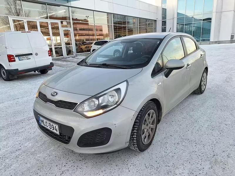 Käytetty Kia Rio LX 2013