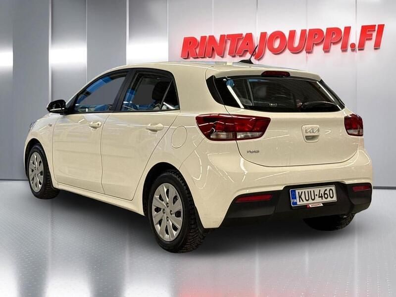 Käytetty Kia Rio 101 HP (74 kW) 2022 Valkoinen Viistoperä
