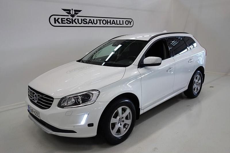Valkoinen Käytetty 2015 Volvo XC60 Business Edition Katumaasturi | 21 900 € (Perustarjous) - Kuva 1/4