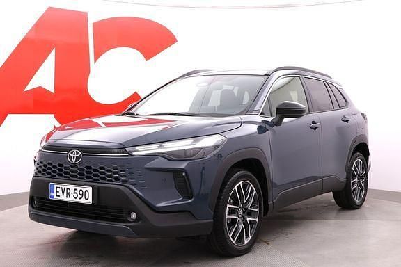 Harmaa Käytetty 2025 Toyota Corolla Cross Katumaasturi | 44 990 € (Kallis) - Kuva 1/4