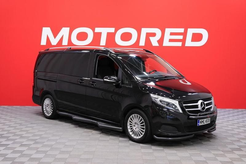 Käytetty 2016 Mercedes V220 Tila-auto | 39 490 € - Kuva 1/3