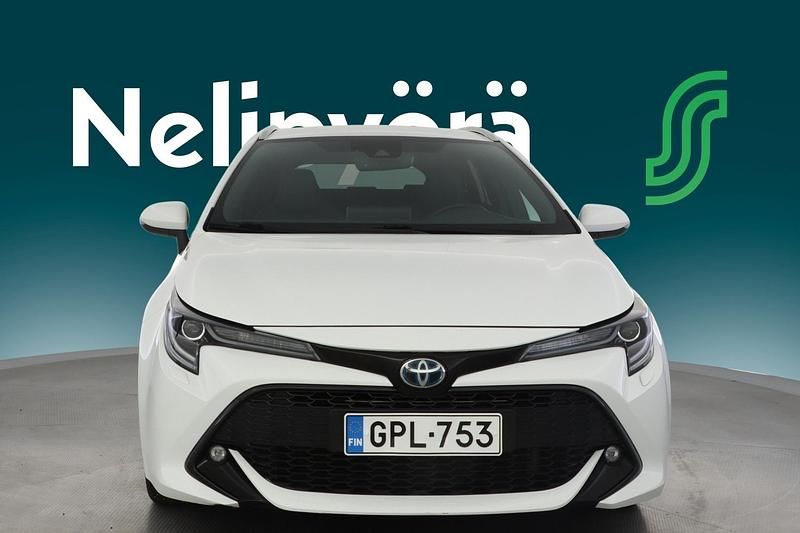 Käytetty Toyota Corolla Edition 166 HP (122 kW) 2023 Valkoinen Farmari
