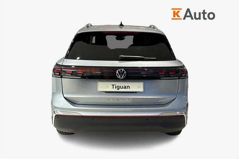 Uusi VW Tiguan Elegance 201 HP (147 kW) 2026 Harmaa Katumaasturi