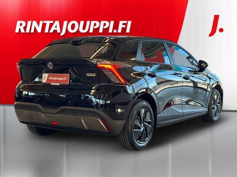 Käytetty MG MG4 EV 125 kW (170 HP) 2023 Musta Viistoperä