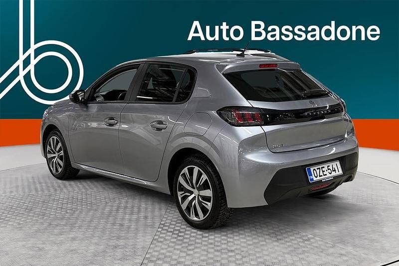 Käytetty Peugeot 208 Active 75 HP (55 kW) 2021 Viistoperä