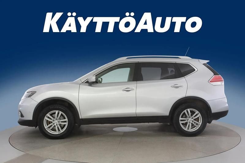 Käytetty Nissan X-Trail 360º 131 HP (96 kW) 2017 Hopea Katumaasturi