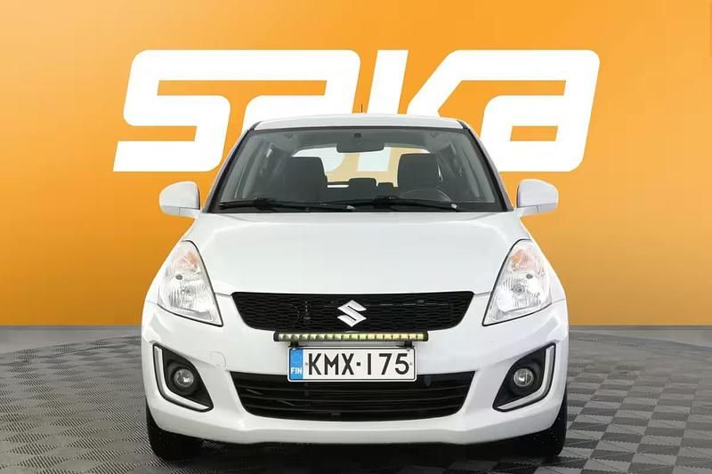 Käytetty Suzuki Swift GL 94 HP (69 kW) 2014 Viistoperä
