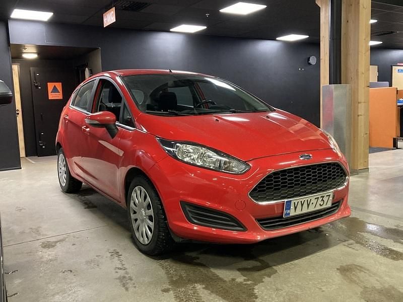 Käytetty Ford Fiesta Trend 101 HP (74 kW) 2017 Viistoperä