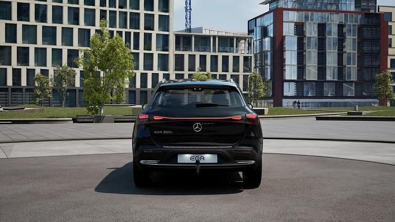 Uusi Mercedes EQA250+ Business 139 kW (190 HP) 2025 Katumaasturi