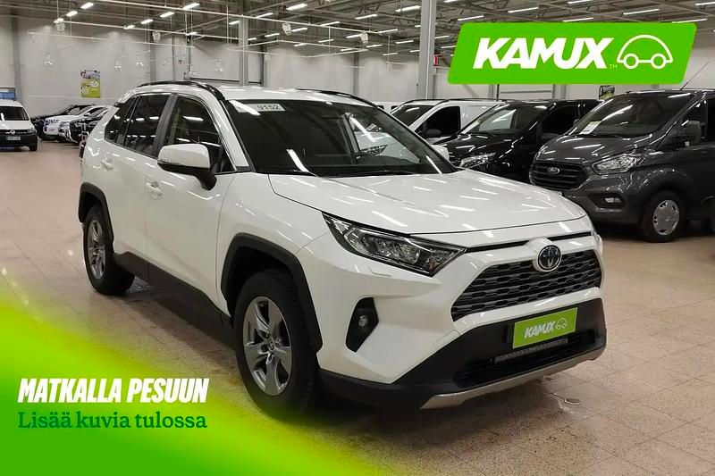 Valkoinen Käytetty 2022 Toyota RAV4 Hybrid Katumaasturi | 39 690 € (Hyvä tarjous) - Kuva 1/1