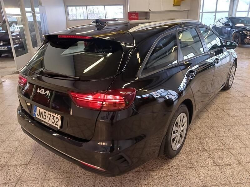 Käytetty Kia Ceed Sportswagon LX 101 HP (74 kW) 2024 Musta Farmari