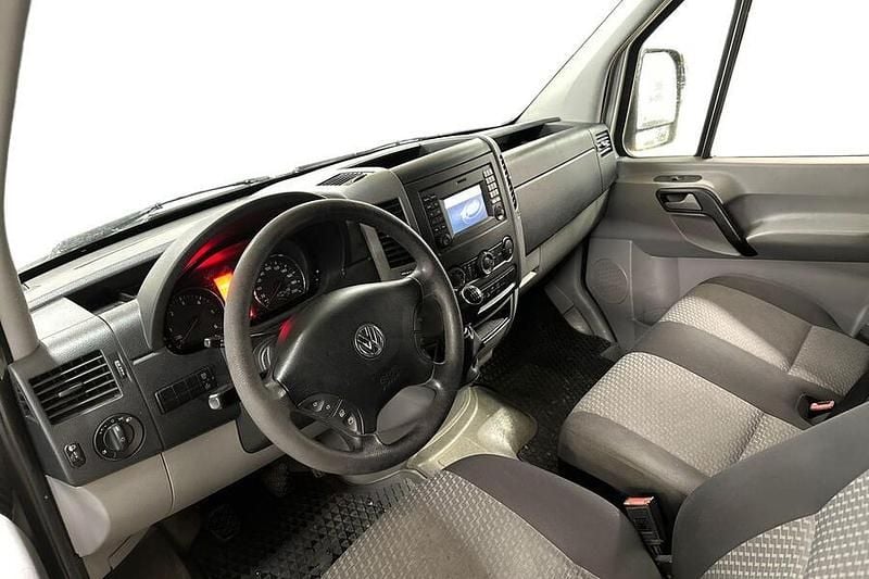 Käytetty VW Crafter Pro 163 HP (119 kW) 2014 Met. hopea Van