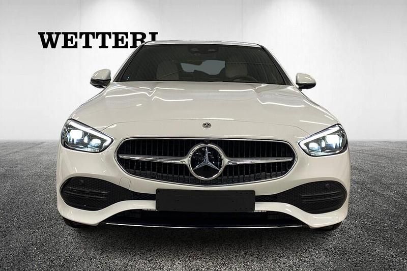 Käytetty Mercedes C300e Business 204 HP (150 kW) 2024 Sedan