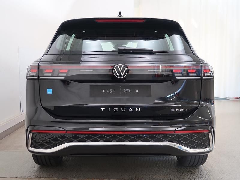 Uusi VW Tiguan R-line Edition 204 HP (150 kW) 2025 Katumaasturi