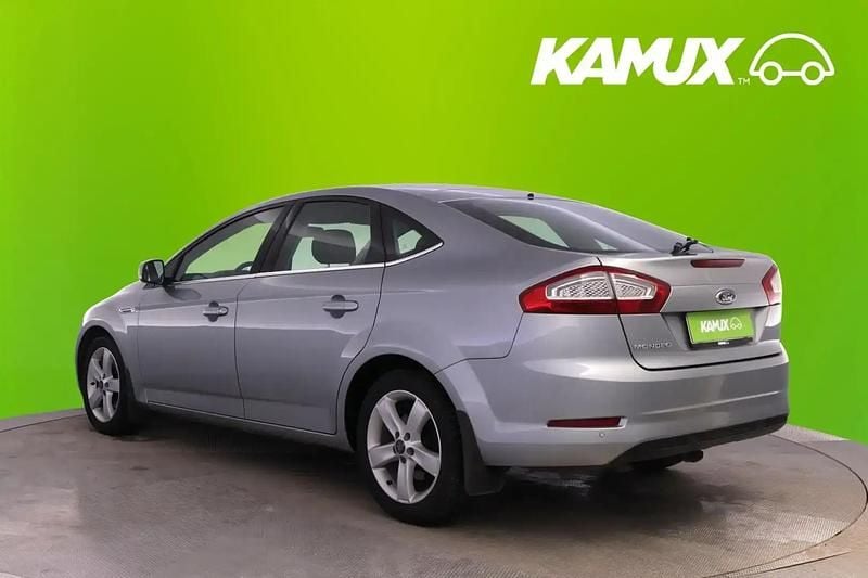 Käytetty Ford Mondeo 140 HP (102 kW) 2013 Hopea / harmaa Sedan