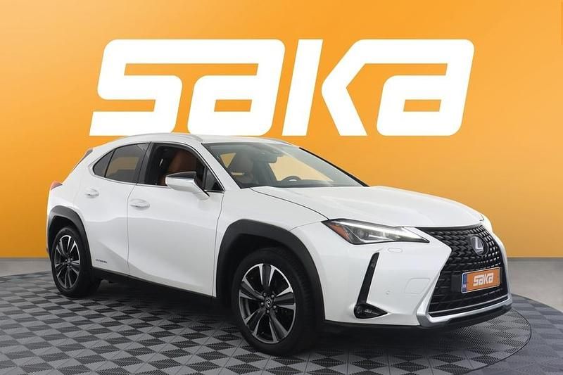 Käytetty 2020 Lexus UX 250h Katumaasturi | 25 900 € (Perustarjous) - Kuva 1/3