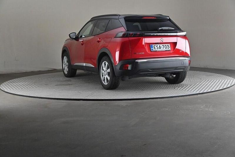 Käytetty Peugeot e-2008 GTi 100 kW (136 HP) 2021 Katumaasturi