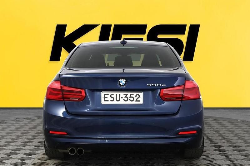 Käytetty BMW 330e 184 HP (135 kW) 2016 Sedan