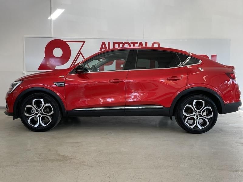 Käytetty Renault Arkana Intens 143 HP (105 kW) 2021 Punainen Katumaasturi