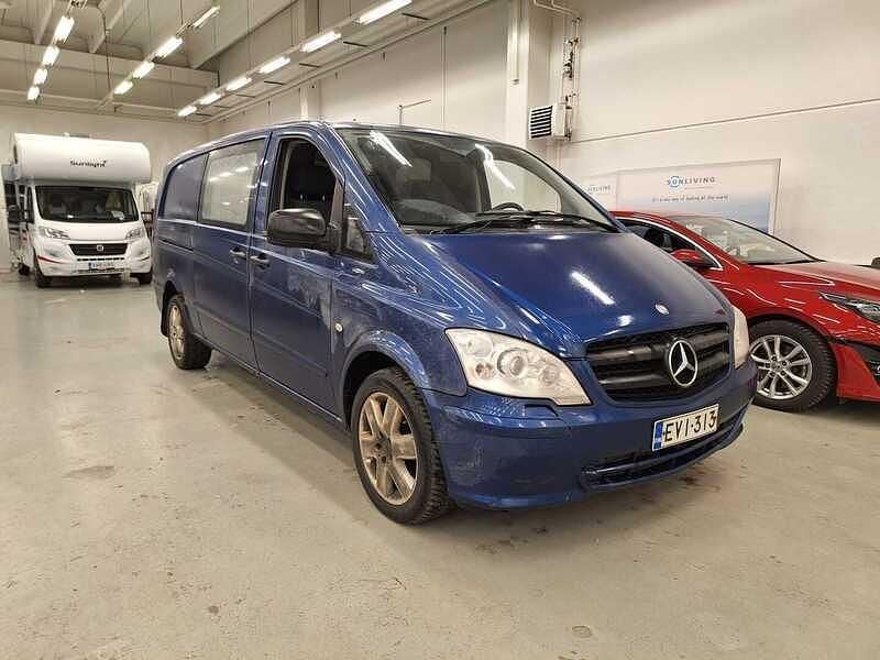 Sininen Käytetty 2011 Mercedes Vito Van | 8 880 € (Hieman kallis) - Kuva 1/4