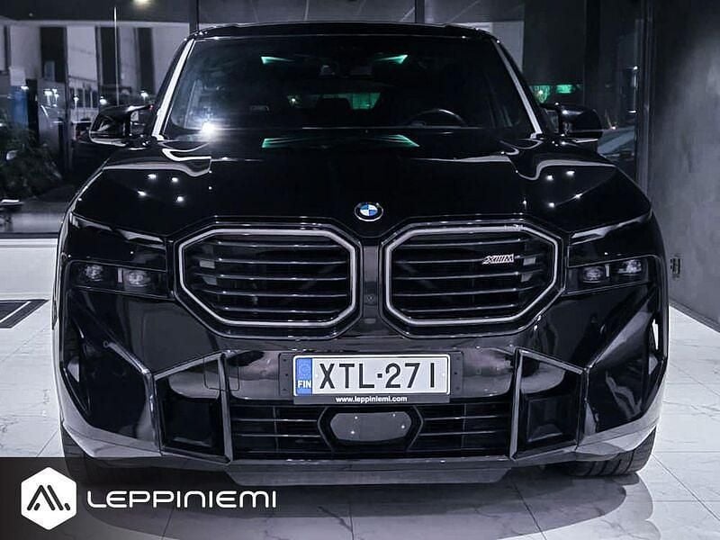 Käytetty BMW XM 490 HP (360 kW) 2023 Katumaasturi