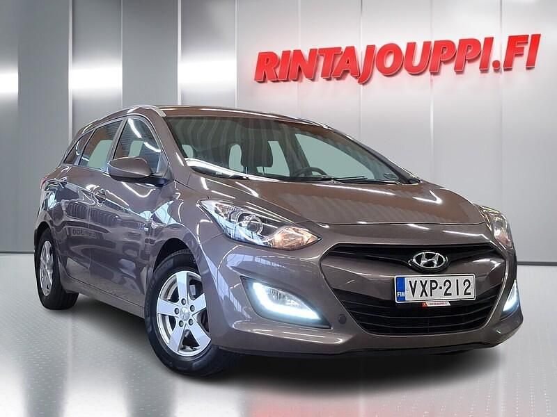Ruskea Käytetty 2015 Hyundai i30 Classic Farmari | 7 590 € (Hyvä tarjous) - Kuva 1/3