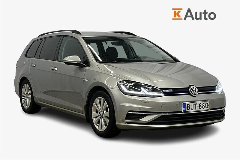 Käytetty VW Golf VII Comfortline 131 HP (96 kW) 2018 Farmari