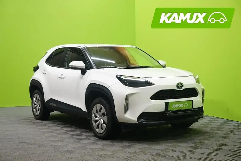 Valkoinen Käytetty 2023 Toyota Yaris Cross Business Edition Katumaasturi | 20 990 € (Supertarjous) - Kuva 1/4