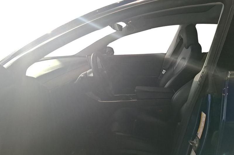 Käytetty Tesla Model 3 339 kW (462 HP) 2020 Sedan