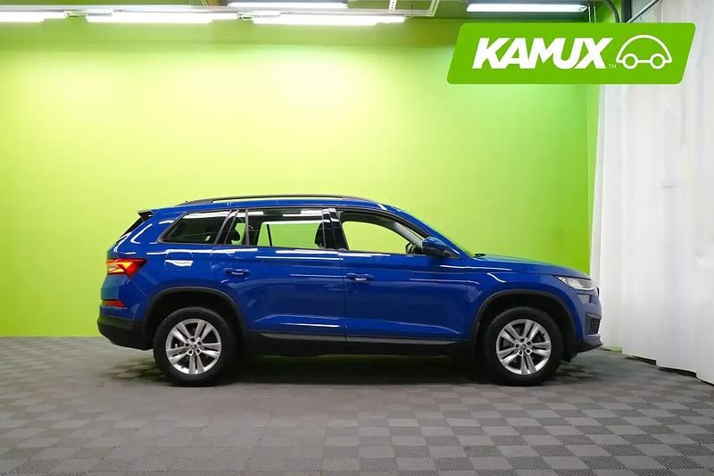 Käytetty Skoda Kodiaq Active 150 HP (110 kW) 2023 Sininen Katumaasturi