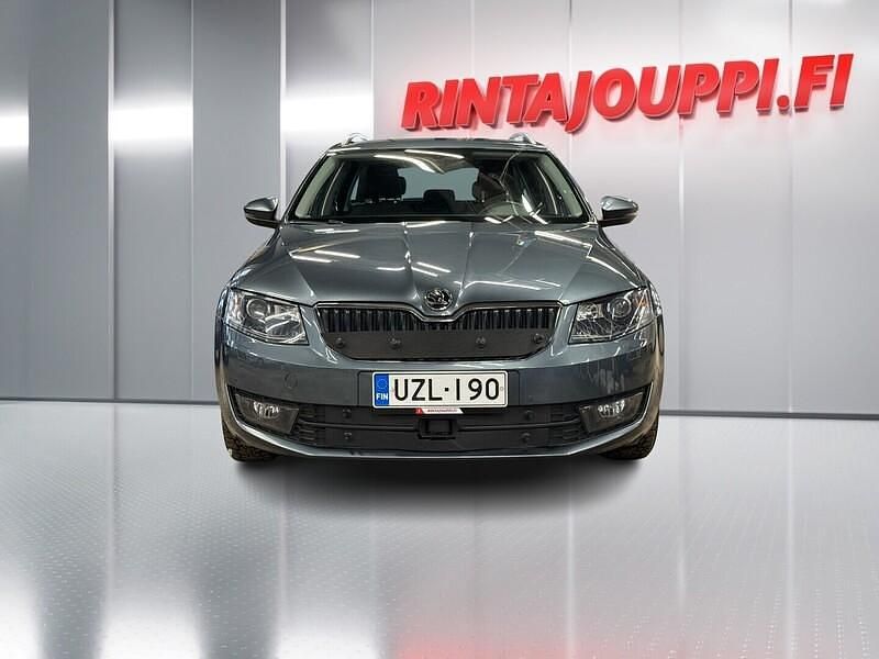 Käytetty Skoda Octavia Style 150 HP (110 kW) 2016 Viistoperä