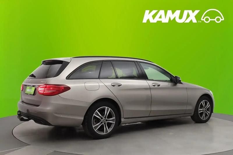 Käytetty Mercedes C220 Avantgarde 194 HP (142 kW) 2019 Hopea / harmaa Farmari