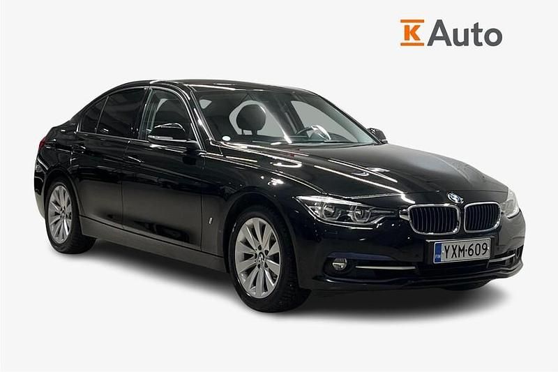 Käytetty BMW 330e Sport Line 252 HP (185 kW) 2018 Musta Sedan