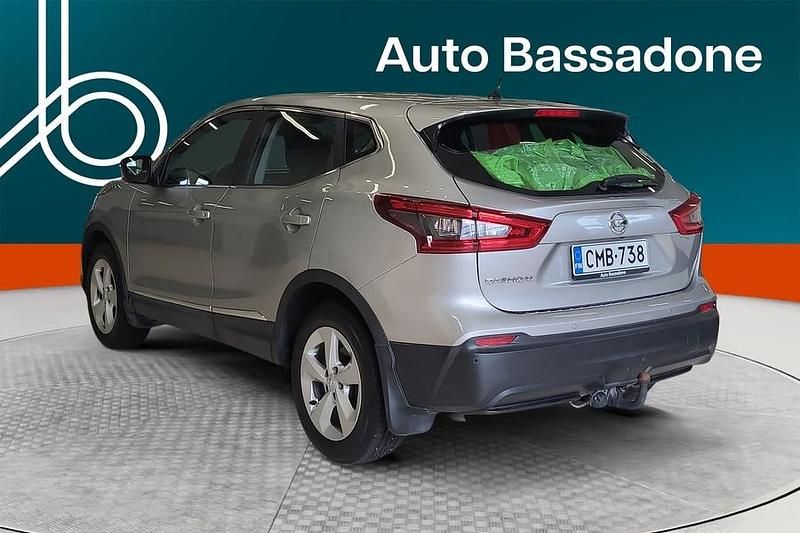 Käytetty Nissan Qashqai Acenta 159 HP (116 kW) 2019 Katumaasturi