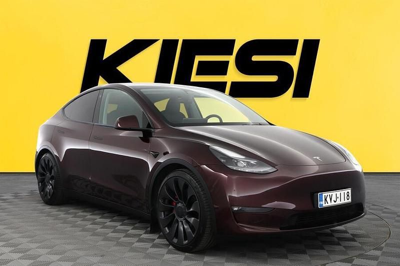 Käytetty 2023 Tesla Model Y Performance Katumaasturi | 46 990 € (Kallis) - Kuva 1/3