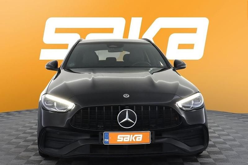 Käytetty Mercedes C220 Business 200 HP (147 kW) 2023 Farmari