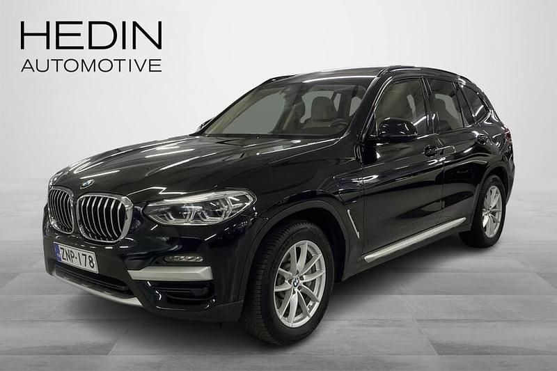 Musta Käytetty 2021 BMW X3 xLine Katumaasturi | 23 900 € (Supertarjous) - Kuva 1/3