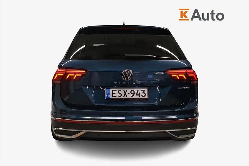 Käytetty VW Tiguan 245 HP (180 kW) 2021 Katumaasturi