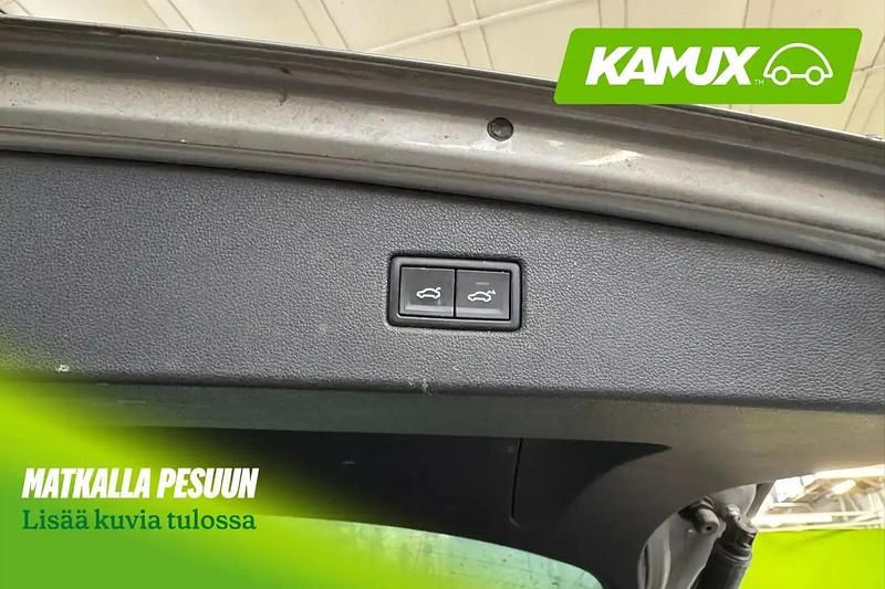 Käytetty VW Tiguan Comfortline 150 HP (110 kW) 2018 Hopea / harmaa Katumaasturi