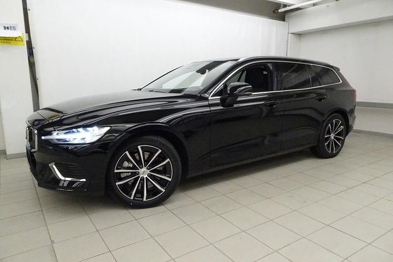 Uusi 2025 Volvo V60 Performance Farmari | 58 681 € (Kallis) - Kuva 1/4
