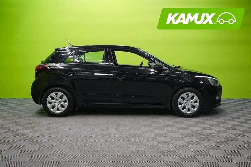 Käytetty Hyundai i20 99 HP (72 kW) 2019 Musta Viistoperä
