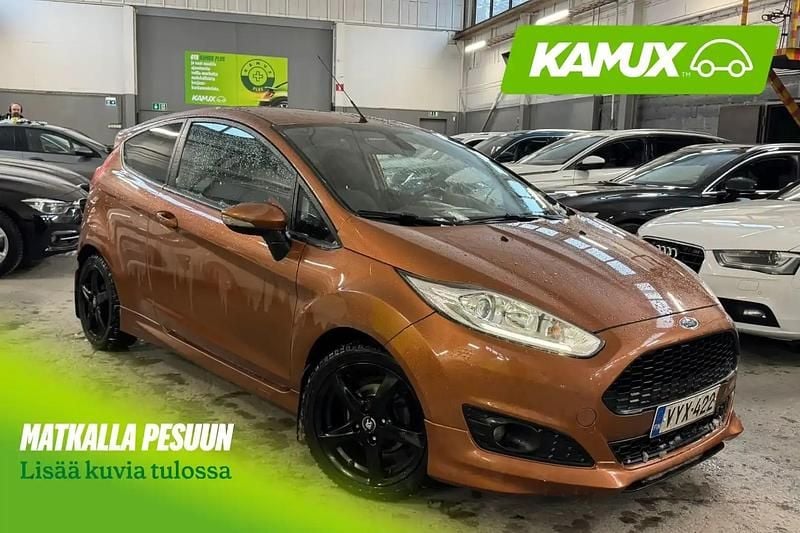 Käytetty Ford Fiesta 95 HP (69 kW) 2017 Van